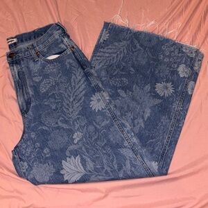Wrangler Blue Floral Jacquard Cropped Jeans